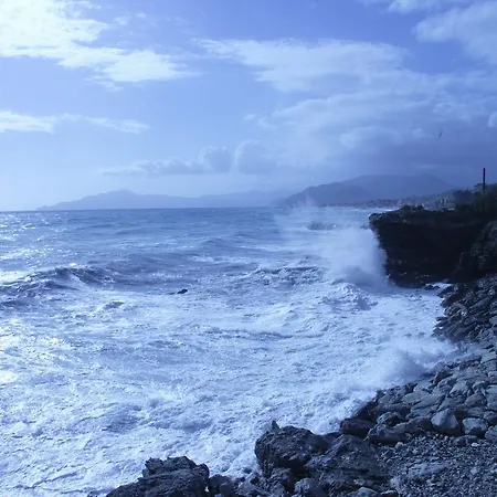 Appartamento Fronte Spiaggia Cavi di Lavagna Exterior photo